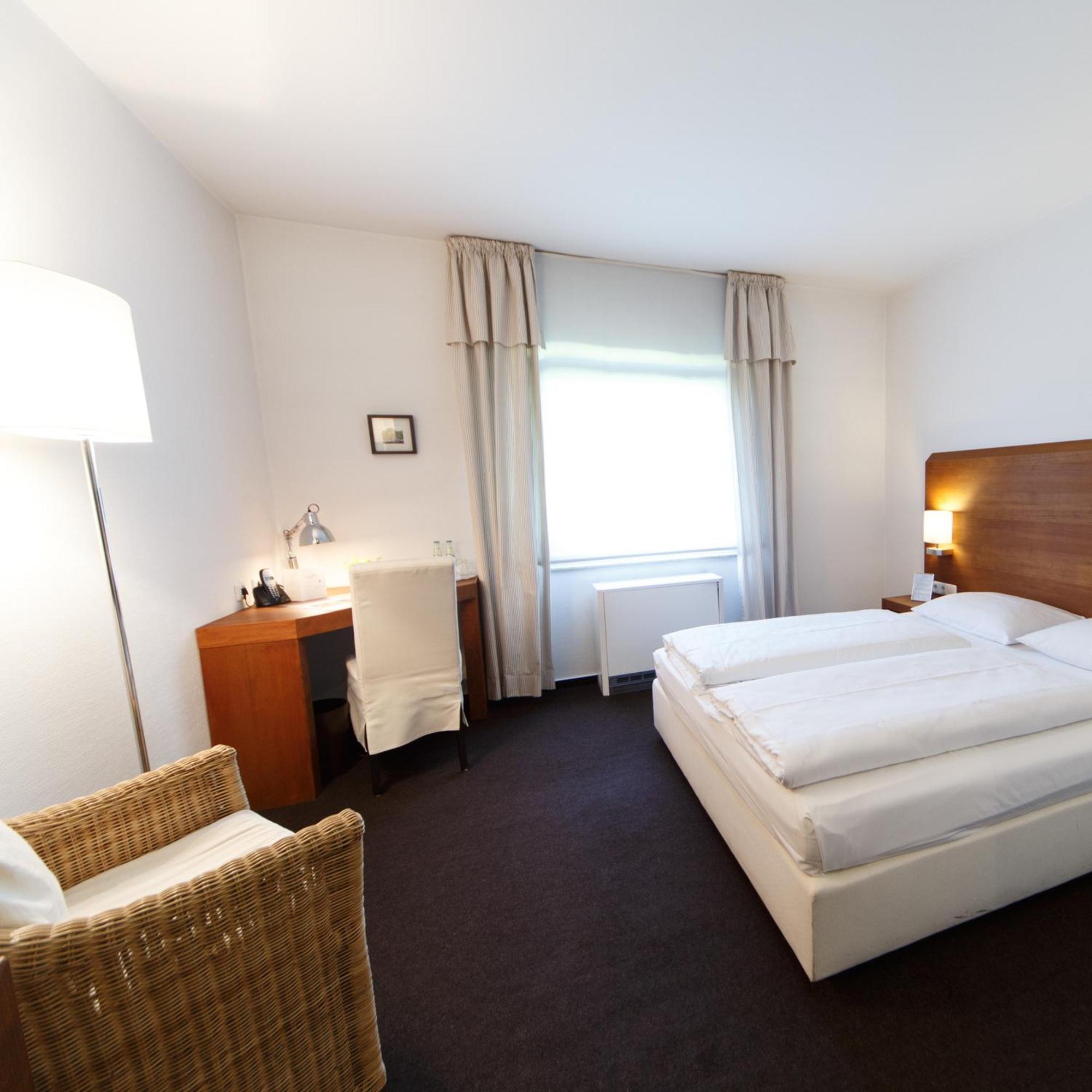 Seehotel Ketsch Schwetzingen Room photo